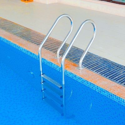 5 Adım 1.35mm Paslanmaz Çelik Yüzme Havuzu Merdiveni