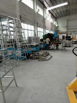Flanş Tipi Paslanmaz Çelik 1.0mm Yüzme Havuzu Basamak Rayları