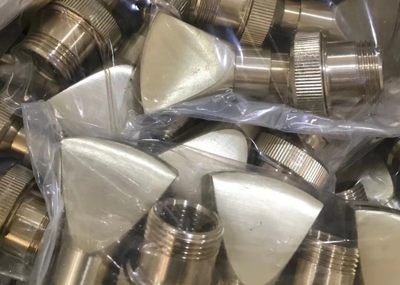 1 "Tamamen Pirinç Ayarlanabilir Yönlü Fan Fıskiyesi Jet 14.5psi Basınç